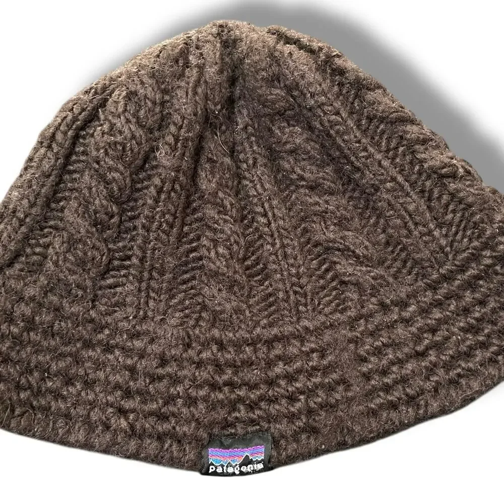 Patagonia Wool Blend Beanie Hat Brown Cable Knit Crochet Skull Cap 29045 Unisex